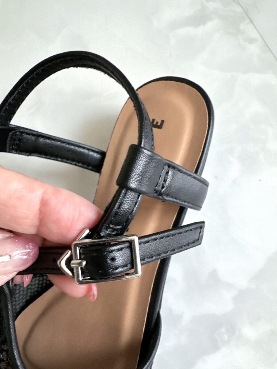 小さいサイズもあるパンプス 歩きやすい