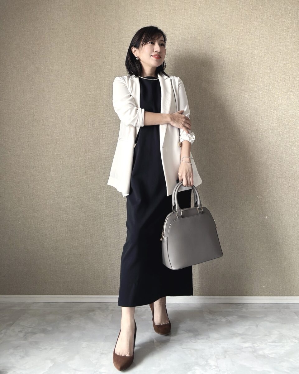 ユニクロ クレープジャージーワンピースノースリーブ 小柄向け