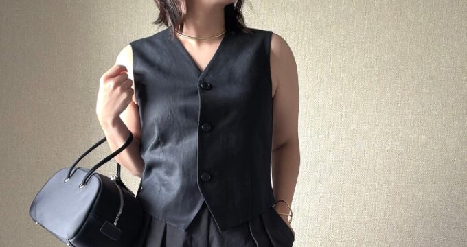 ユニクロ　プレミアムリネンベスト